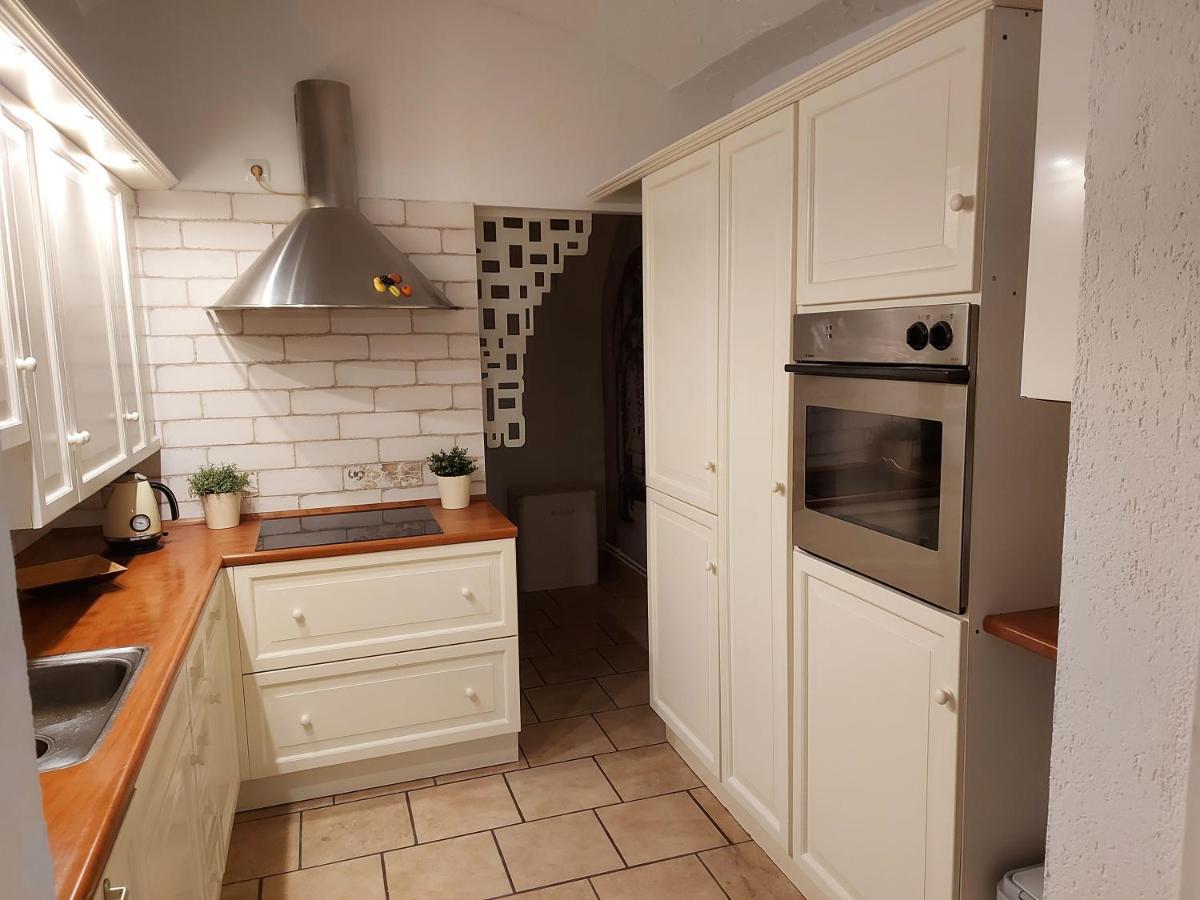 Apartament Przy Ratuszu Boguszow-Gorce Exterior photo